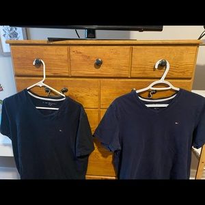 Tommy Hilfiger t-shirts 2 for 30$ Size Medium